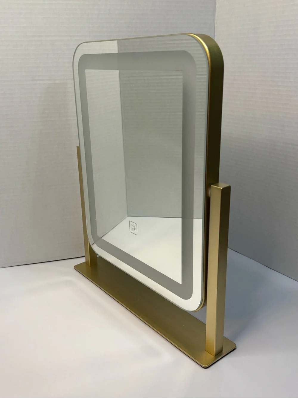 LED Lighted Makeup Mirror in Silver - Touch Dimmable